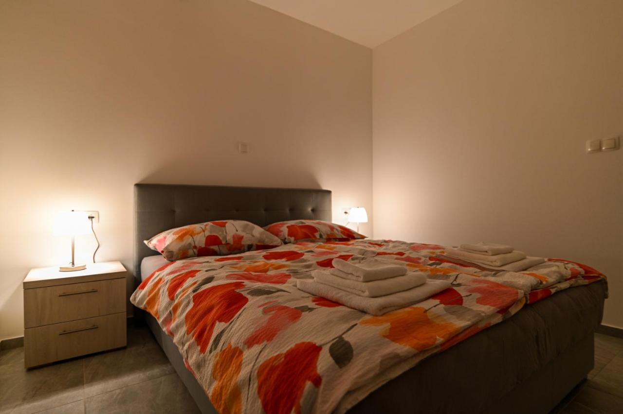 Luxury Apartment With Swimming Pool Ana Trogir Exteriér fotografie