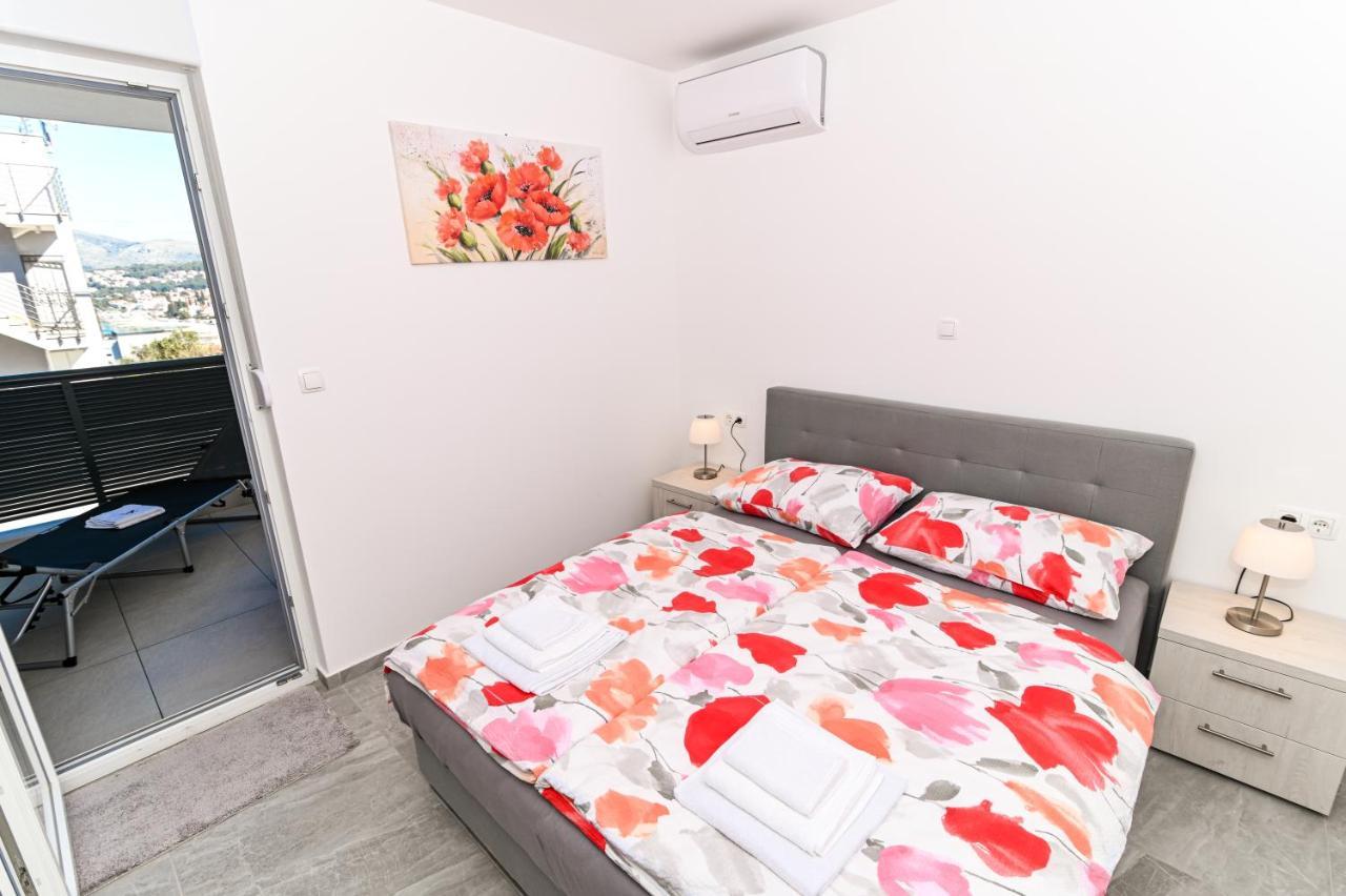 Luxury Apartment With Swimming Pool Ana Trogir Exteriér fotografie