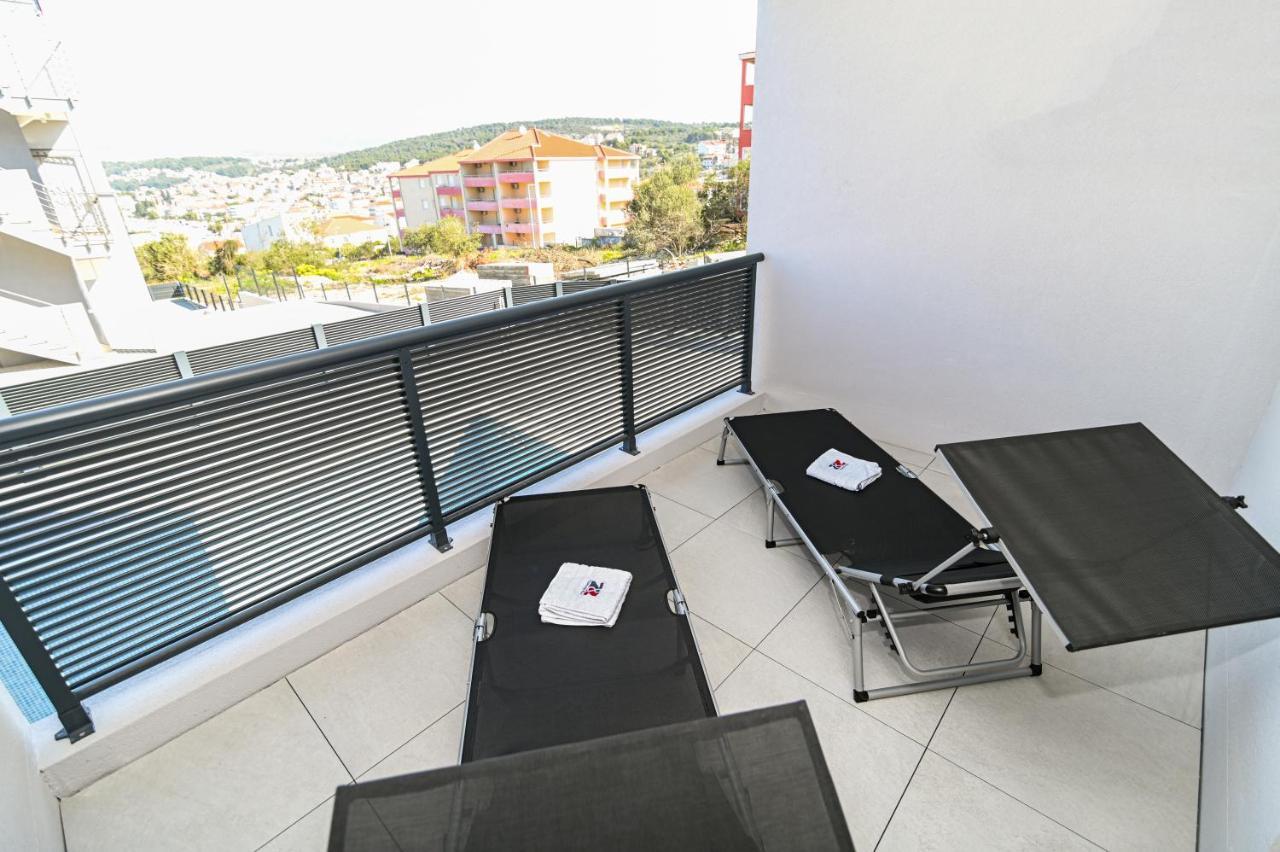 Luxury Apartment With Swimming Pool Ana Trogir Exteriér fotografie